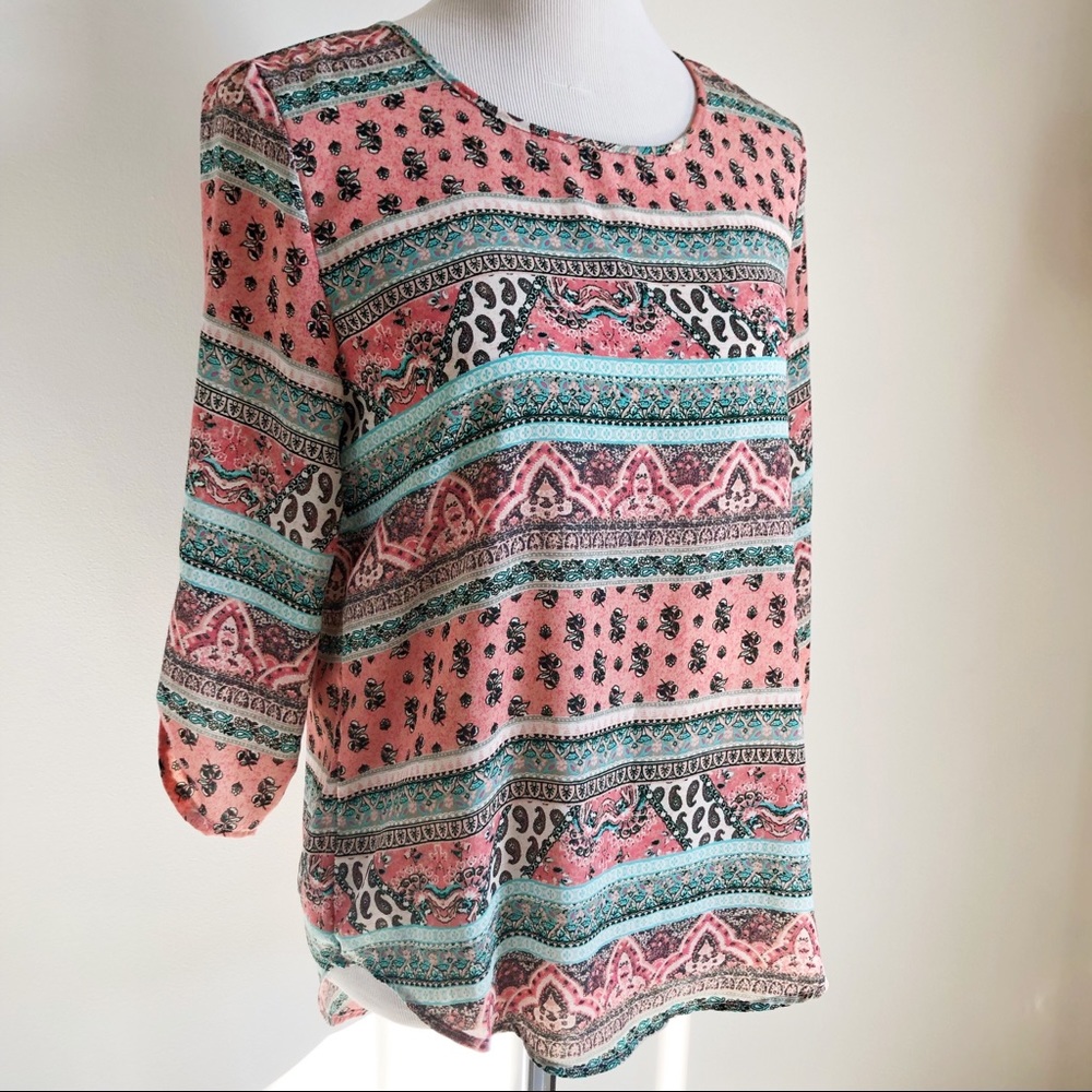 Pink Republic Women’s Salmon Turquoise Print Paisley Boho Flowy Top, size Medium - Picture 2 of 16